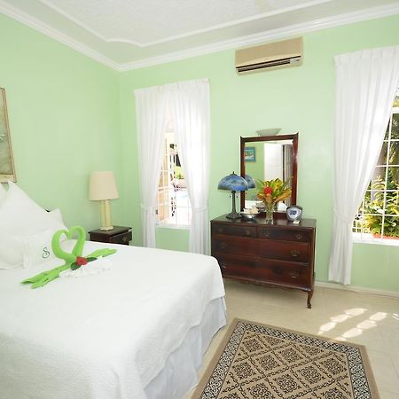 Summerhill Four Bedroom Villa Montego Bay Extérieur photo