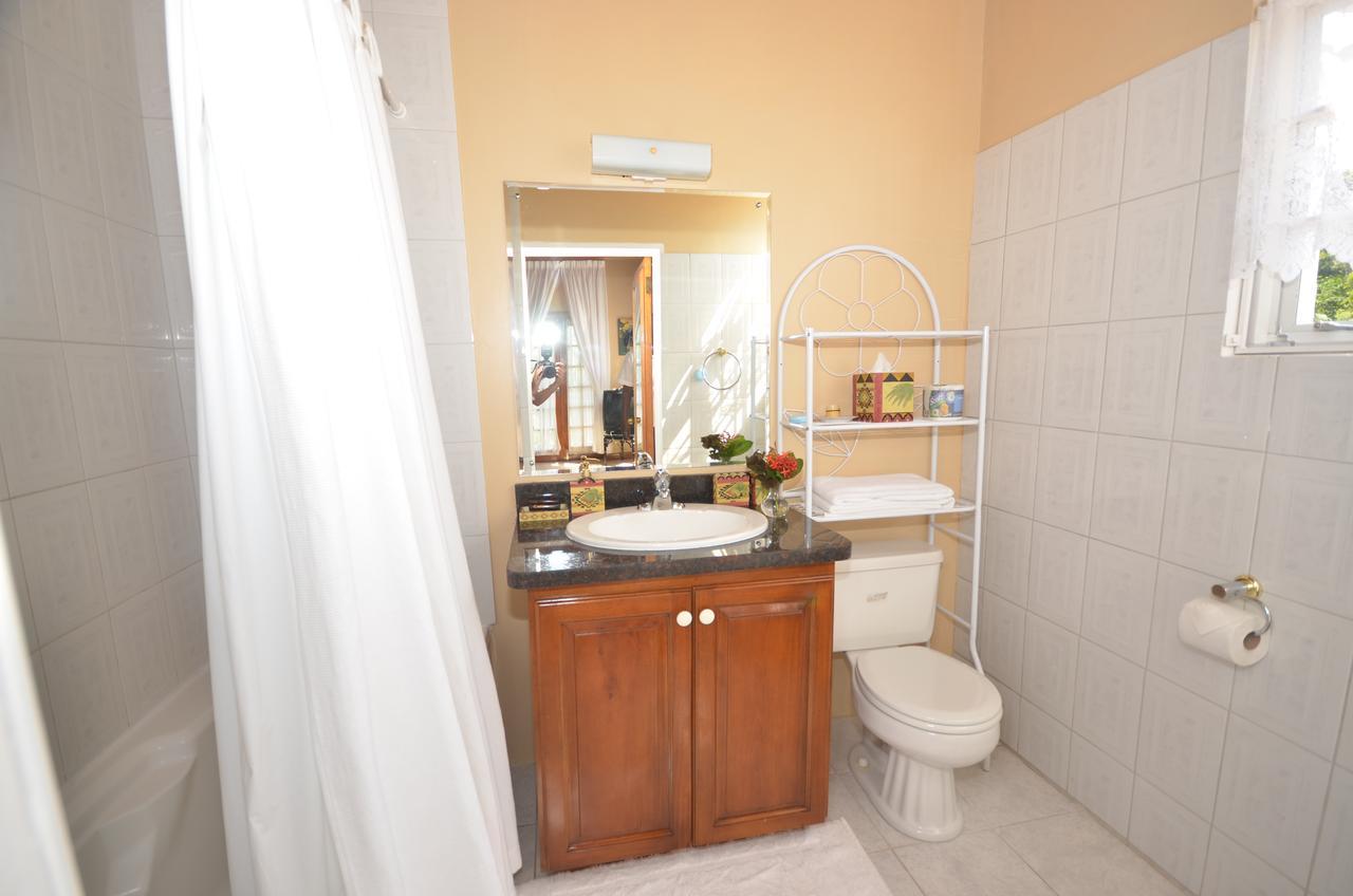 Summerhill Four Bedroom Villa Montego Bay Extérieur photo