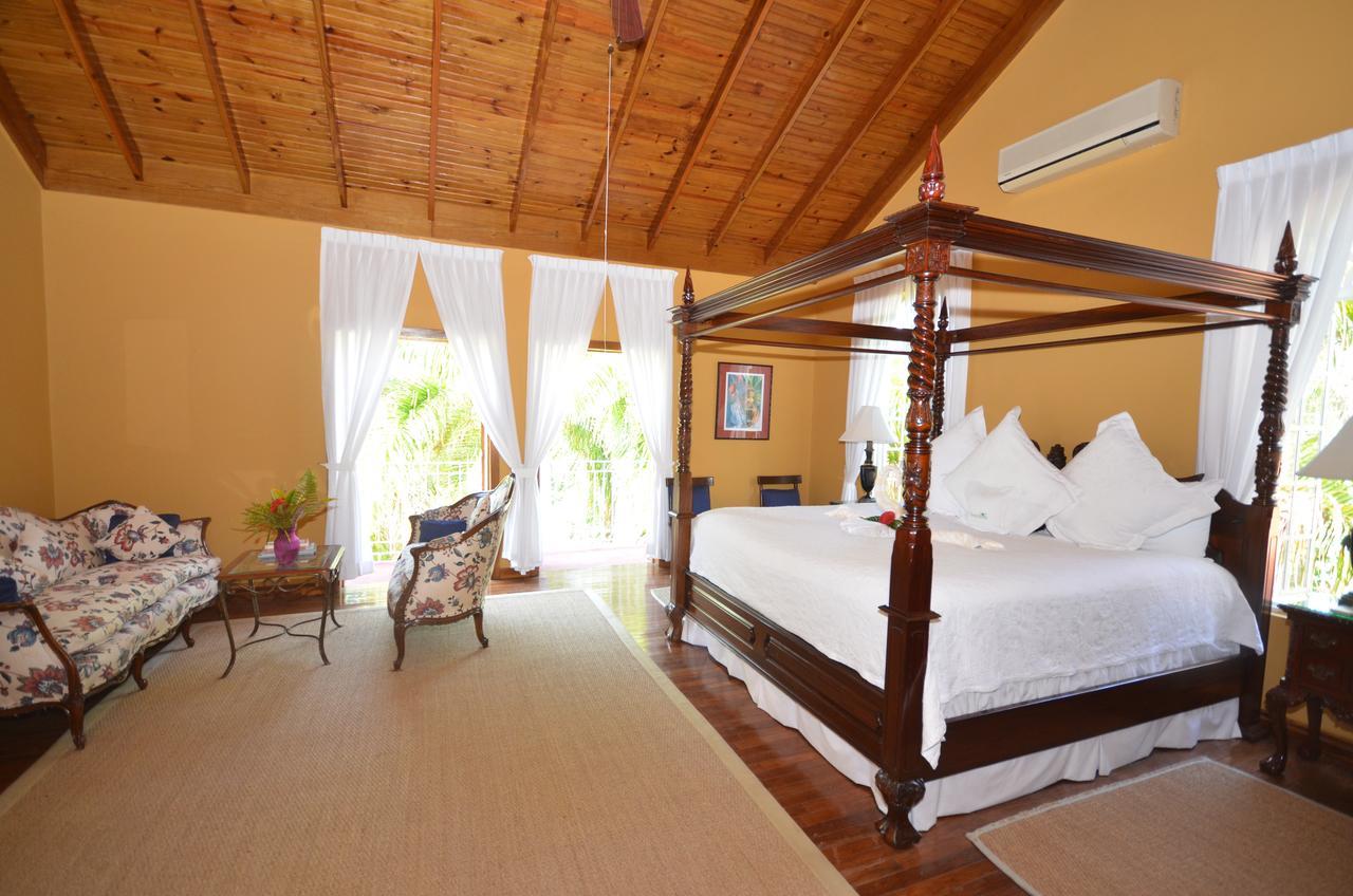 Summerhill Four Bedroom Villa Montego Bay Extérieur photo